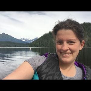 Meet your Posher, Mikaela